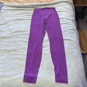 Size 4 28’ lululemon align leggings!
